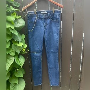 Tory Burch Size 27 Jean Legging